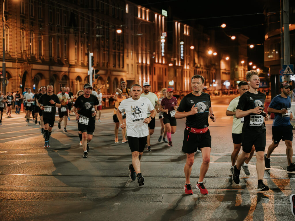 Nocny Wrocław Półmaraton / Materiały Organizatora