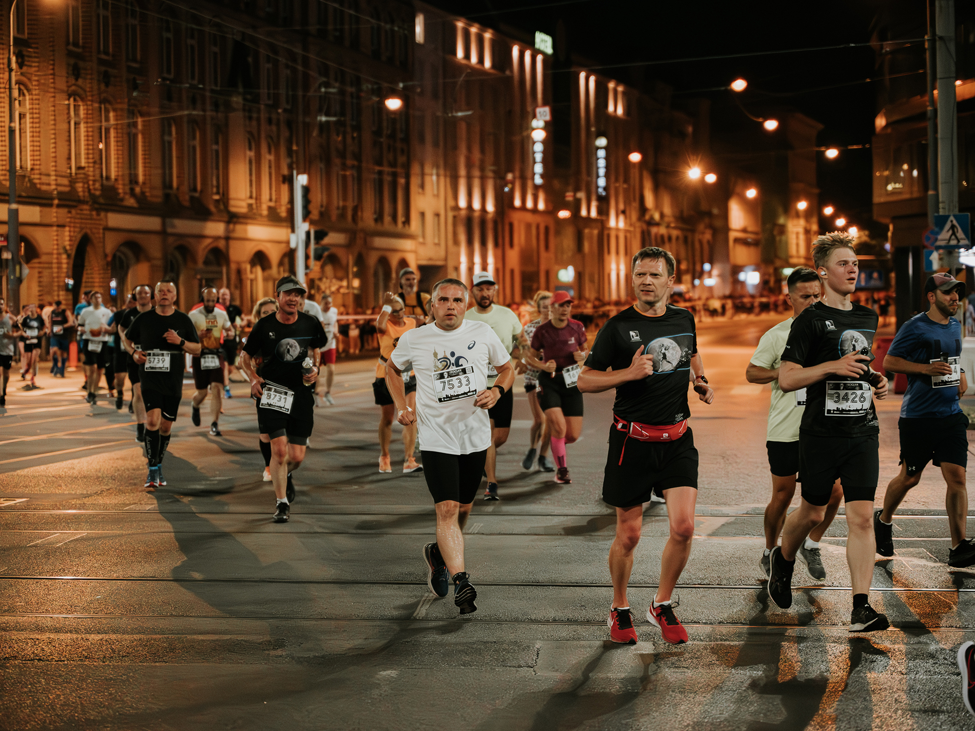 Nocny Wrocław Półmaraton / Materiały Organizatora