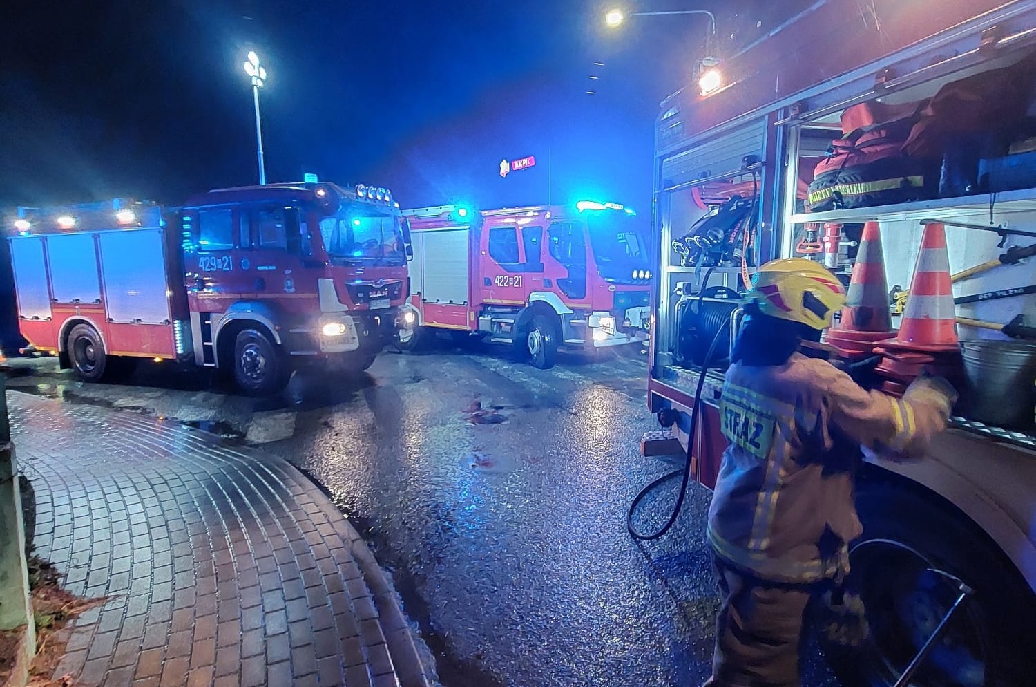 Groźny pożar na alei Wiśniowej we Wrocławiu