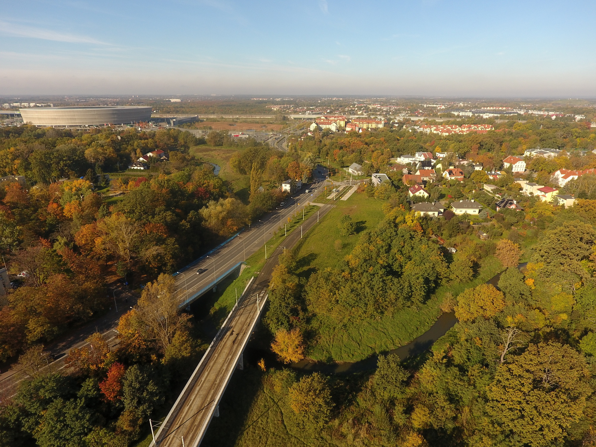 Biurowiec zamiast zieleni nad rzeką? Wrocławianie zablokowali plany Jacka Sutryka. Musiał odwołać przetarg