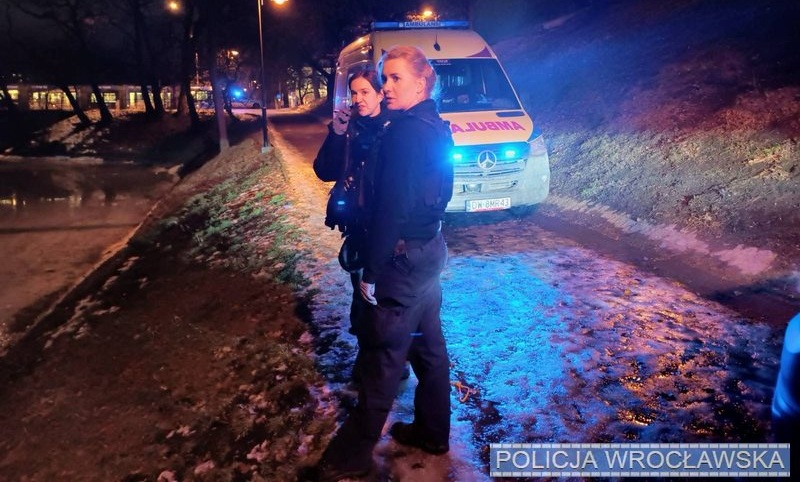 Wrocław: Kobieta spadła ze Wzgórza Partyzantów do fosy